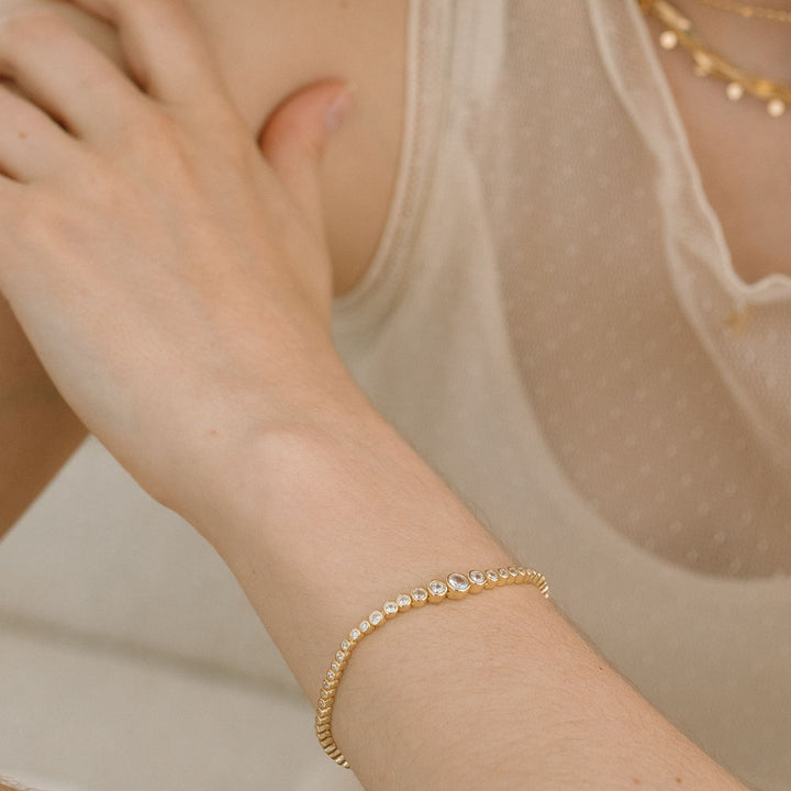 Graduated Bezel Tennis Bracelet