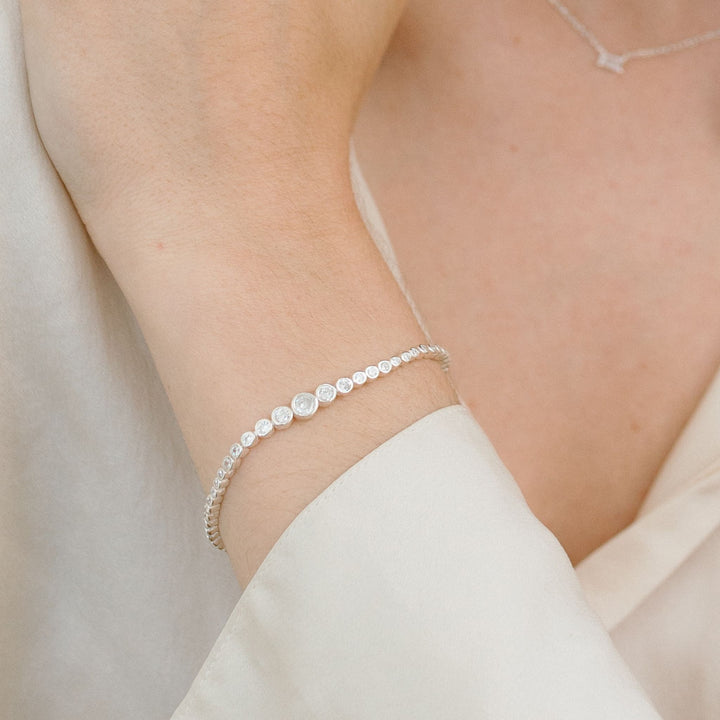 Graduated Bezel Tennis Bracelet