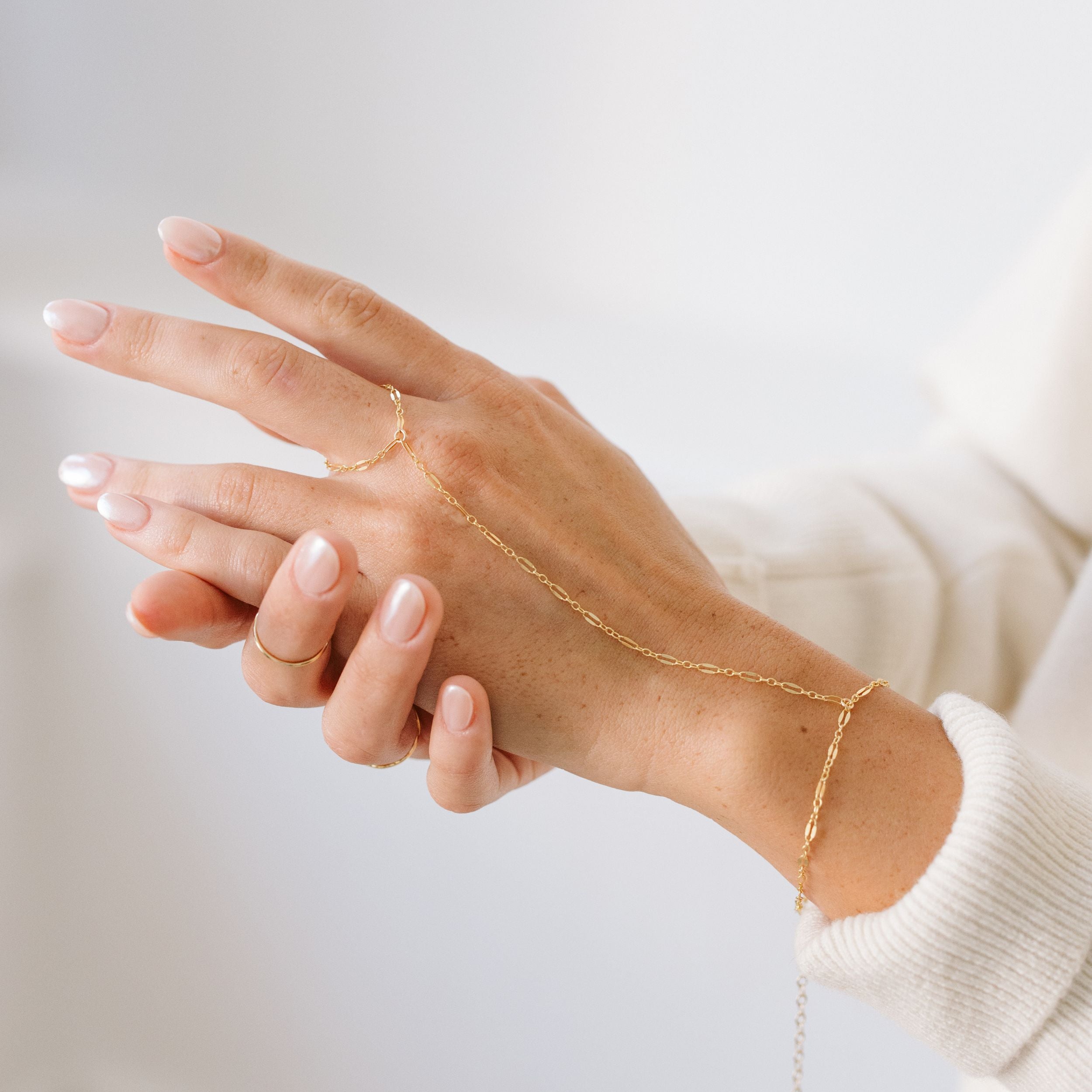 Blue Delicate Handchain Bracelet – WATER LILY TREASURE