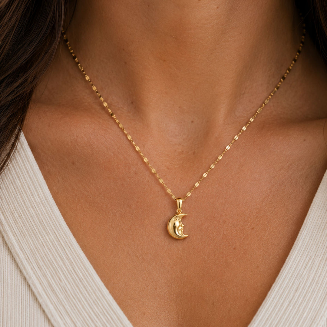 Moon Beam Necklace