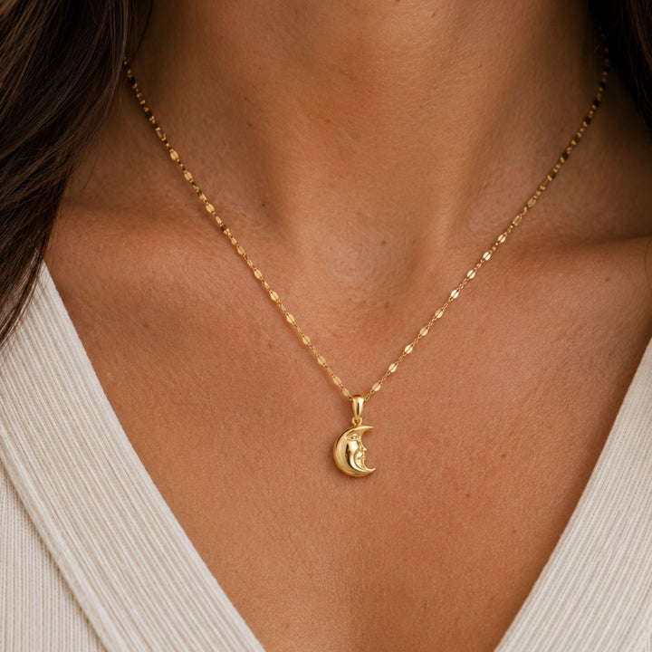 Moon Beam Necklace