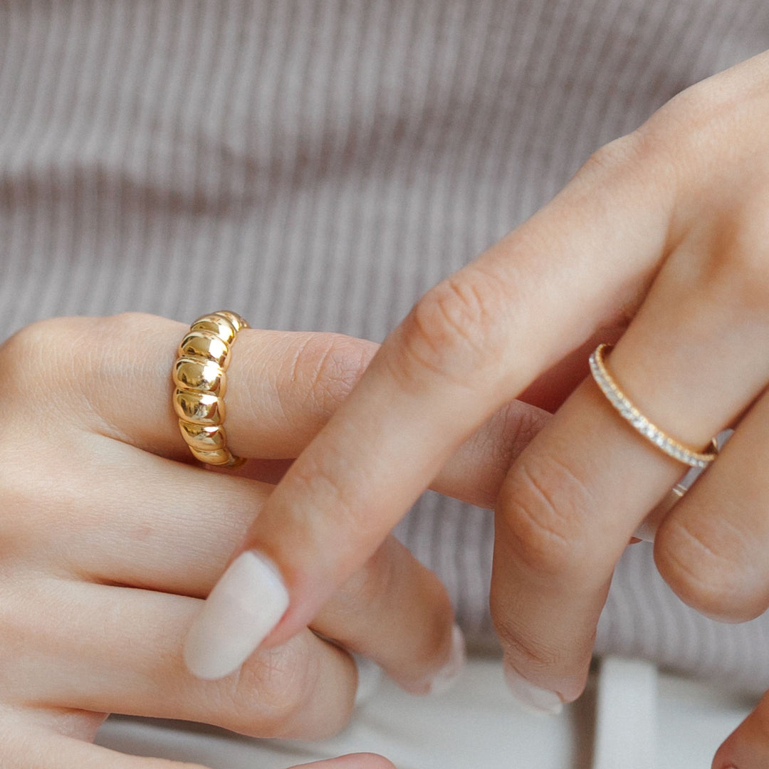 Croissant Bubble Ring