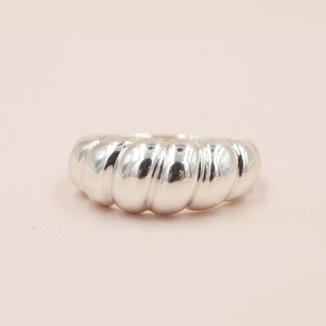 Croissant Bubble Ring