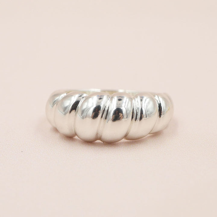 Croissant Bubble Ring